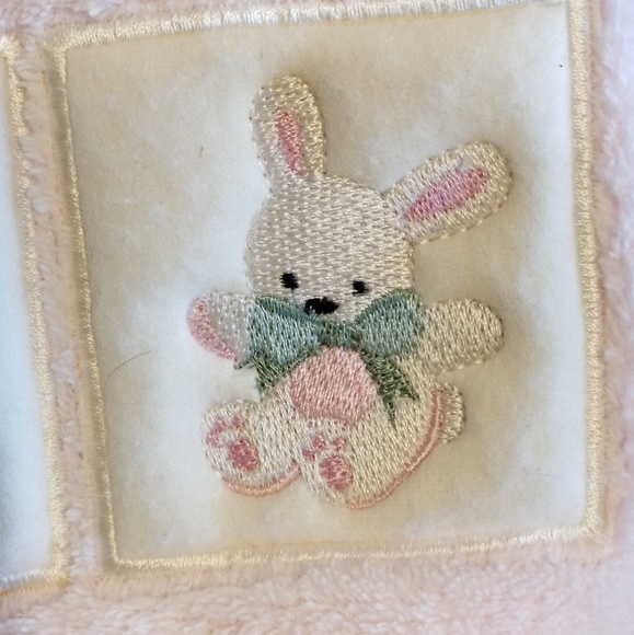 Brand new cute soft pink bunny theme baby blanket - Picture 5 of 5